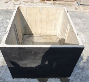 Zbiornik betonowy na szambo lub deszczówkę